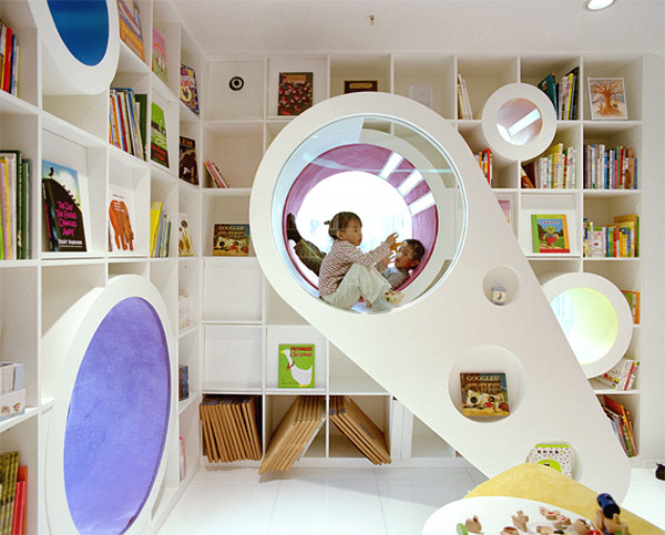 невероятный интерьер детского книжного магазина