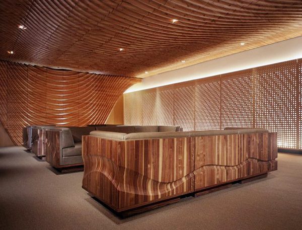 дизайн офиса, обшивка стен натуральным деревом